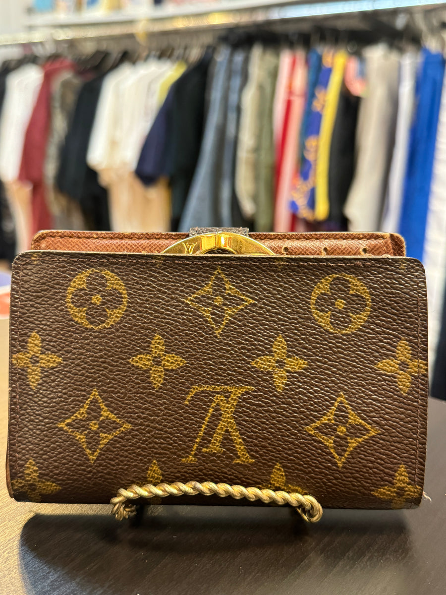 Louis shops Vuitton kiss lock wallet