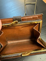Louis Vuitton Kiss Lock Wallet Monogram C2