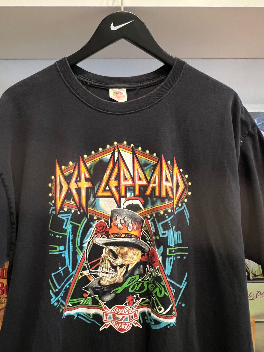 DEF LEPPARD Tシャツ Amazon.com: Def Leppard Hysteria '88 Official Tee T-Shirt Mens
