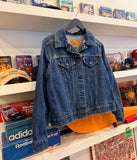 Vintage Levi’s Denim Trucker Jacket Sz   M/L