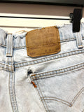 Vintage Levi’s Jeans Light Wash High Waist Denim Shorts 33” Waist