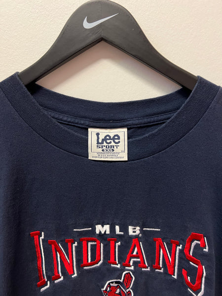 Vintage Lee Sport Chicago Cubs Embroidered Logo Graphic T-Shirt