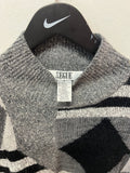 Geometric Pattern Gray & Black Sweater Sz S